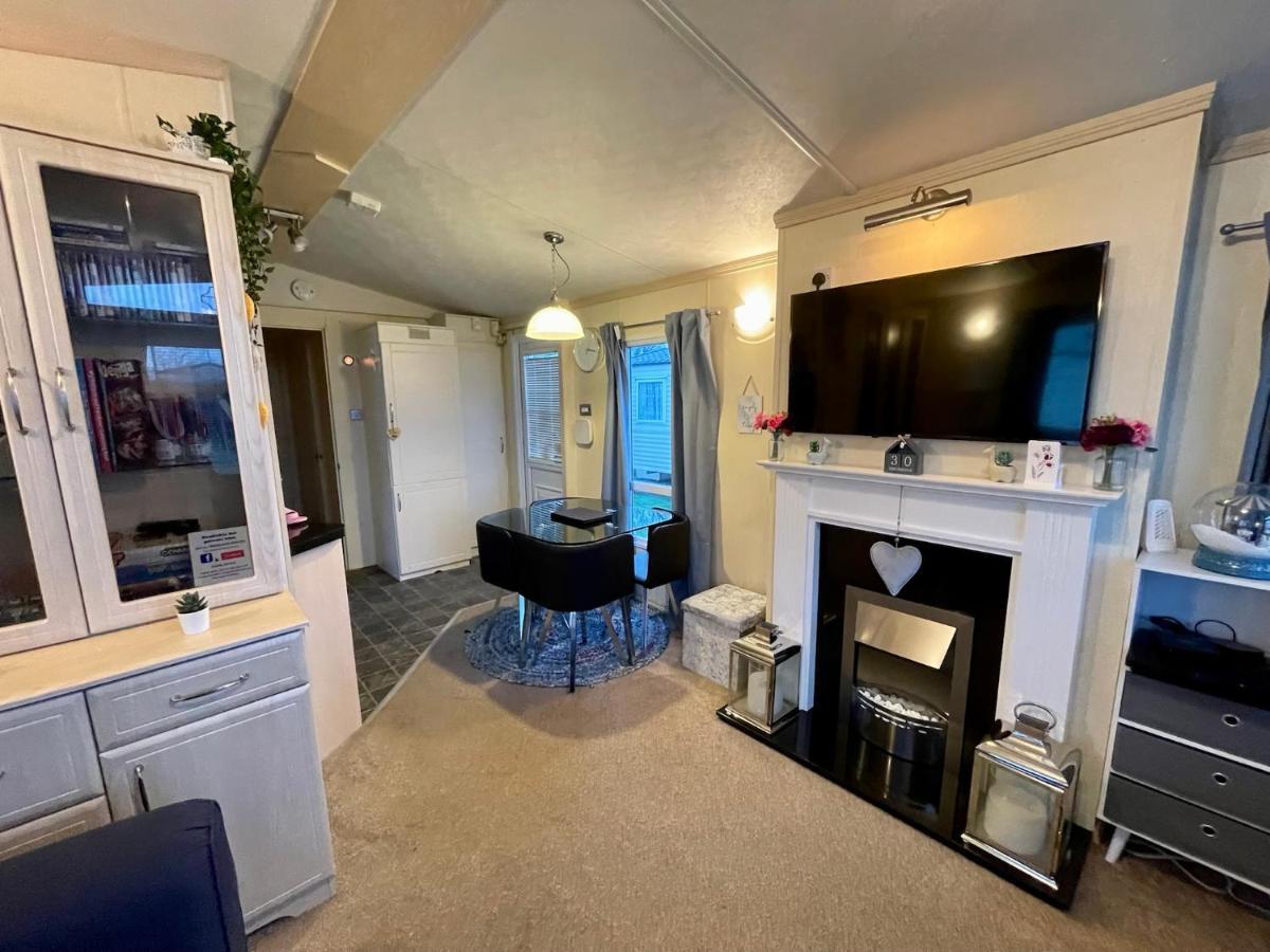 Modern Holiday Home #Skipsea Sands Static Hire エクステリア 写真